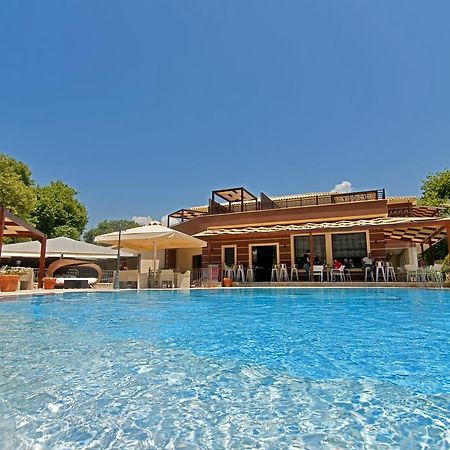 Riviera Perdika Hotel エクステリア 写真